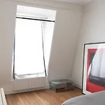 Cozy 54 M Love Cocoon In Paris 18Th